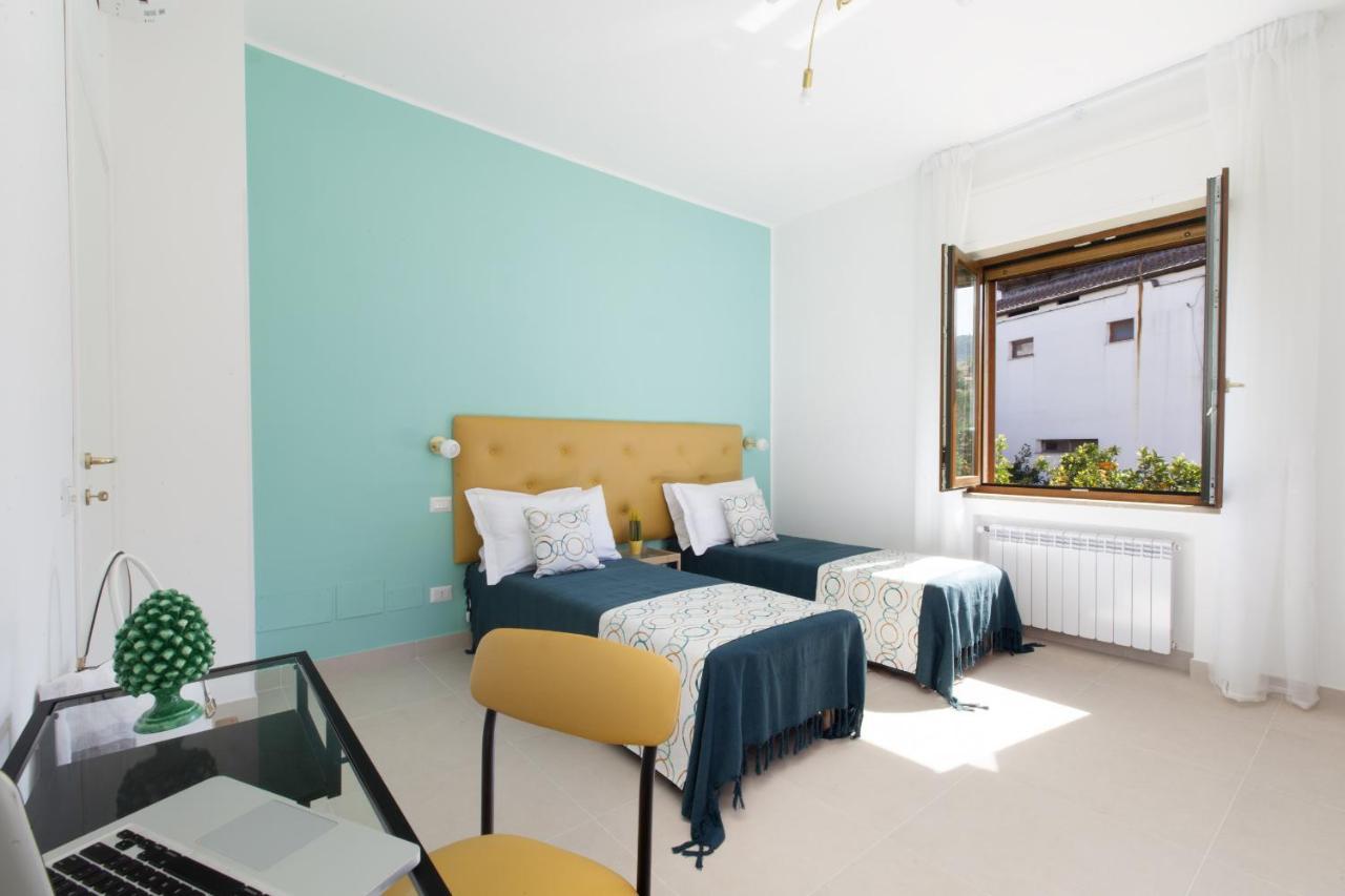 Estate4Home - Casa Luigino Сант'Агнело Екстериор снимка