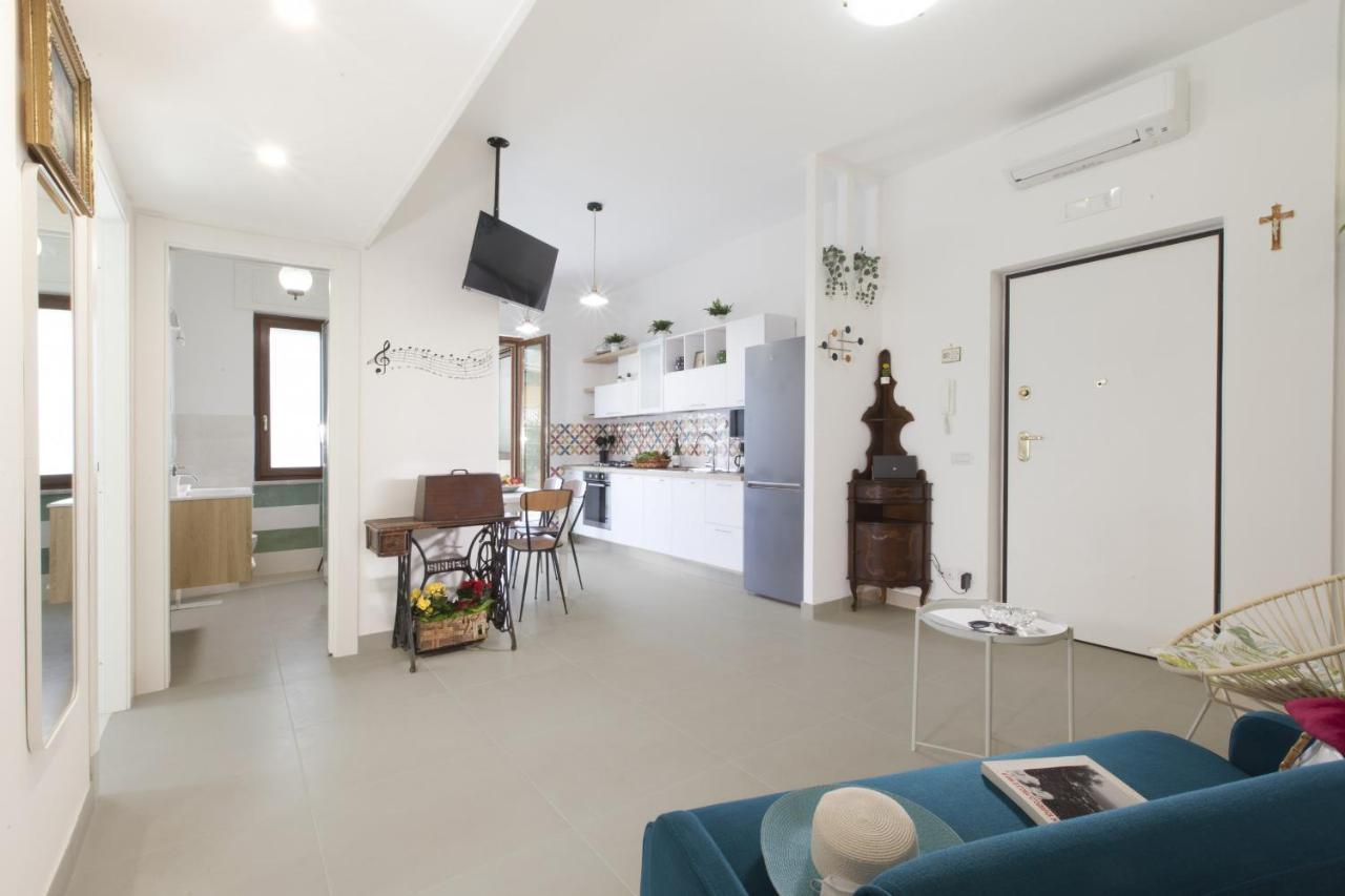 Estate4Home - Casa Luigino Сант'Агнело Екстериор снимка