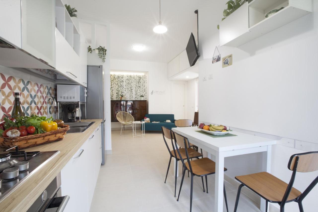Estate4Home - Casa Luigino Сант'Агнело Екстериор снимка