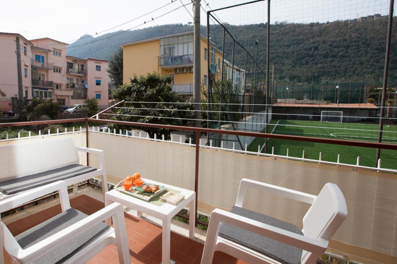 Estate4Home - Casa Luigino Сант'Агнело Екстериор снимка